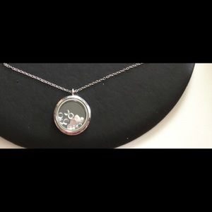 NWOT Floating Heart/Rhinestone/Mom Necklace (C425)